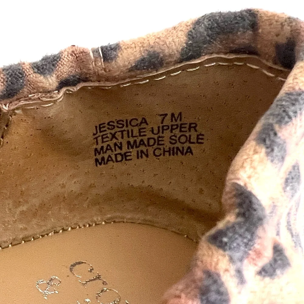 Crown & Ivy Jessica Leopard Print Pointed Flats